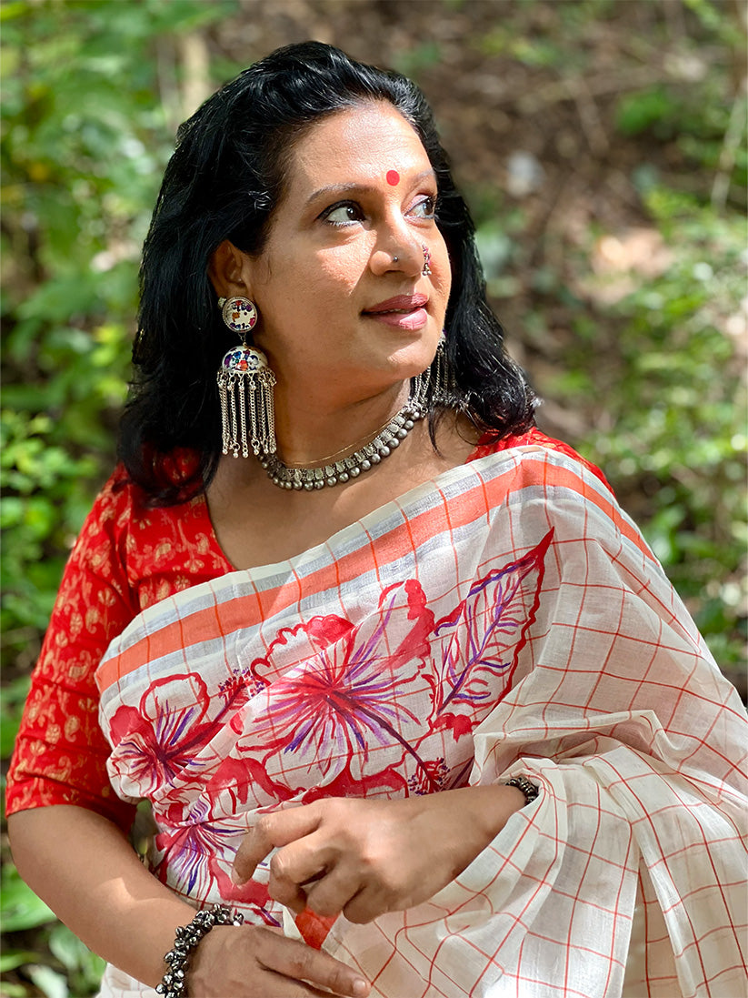 Chembarathi Poovu - Handpainted Saree